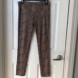 Cute leopard leggings